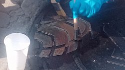 Трудные подростки раскрасили дизайнерские люки в центре Челябинска