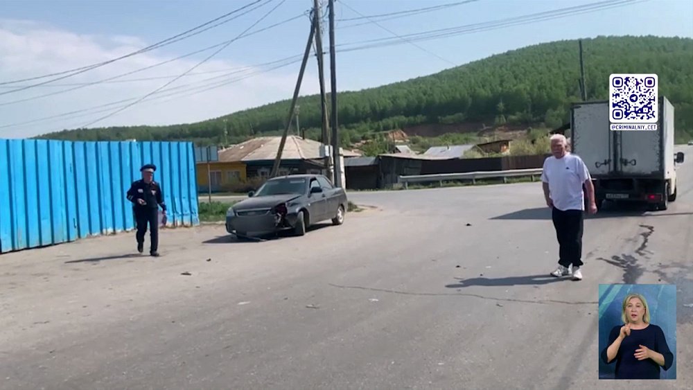 В Златоусте дети на мопеде влетели в иномарку