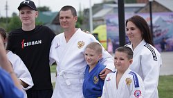 В челябинском Арт-сквере отпраздновали День защиты детей