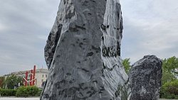 В Сатке построят сад уральских камней на месте снесенного кинотеатра