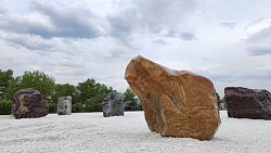 В Сатке построят сад уральских камней на месте снесенного кинотеатра