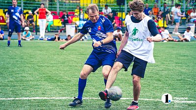 Хоккеисты «Трактора» уступили правительству Челябинской области в футбольном матче