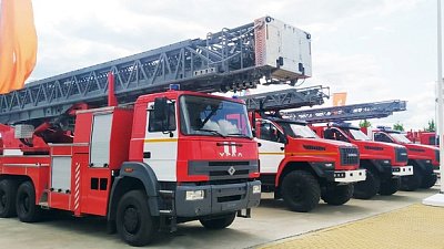 Миасский автозавод «Урал» показал пожарную автолестницу с высотой подъема до 17 этажа