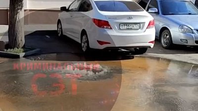 В центре Челябинска забил коммунальный фонтан