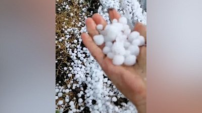 На Магнитогорск обрушился крупный град