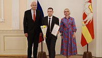 Студентов колледжей и аспирантов наградили на торжественном приеме в правительстве Челябинской области