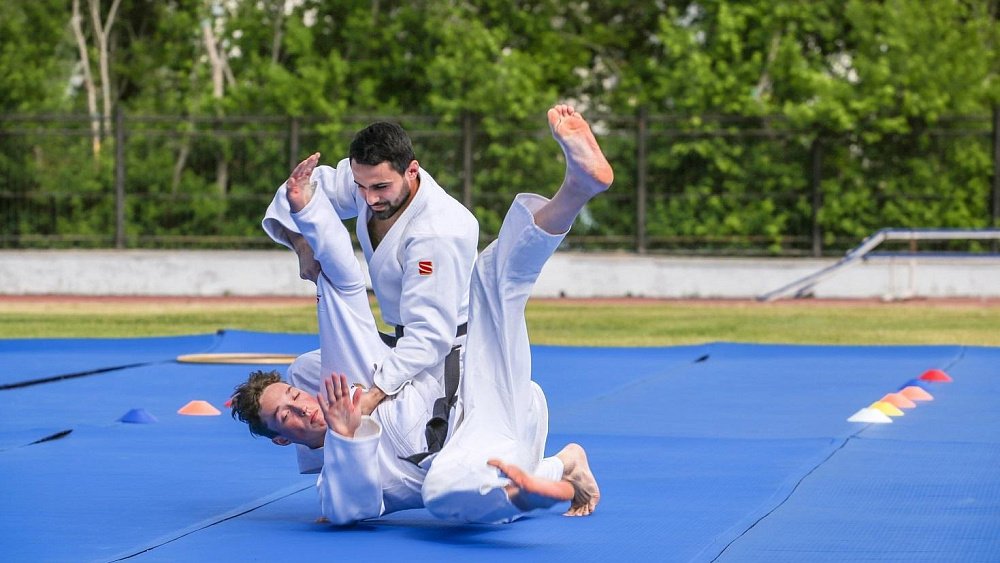 Олимпийский чемпион Арсен Галстян посетил фестиваль дзюдо в Челябинске