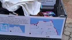 В Челябинской области сотни жителей «запретки» отправились очищать берег озера от битого стекла