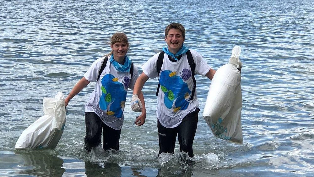 Казан, чайник и стул: что нашли на Тургояке участники всероссийской акции «Вода России»