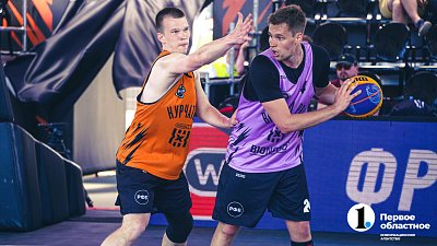 Баскетболисты «Курчатова» дважды уступили в первый день тандема в Сочи