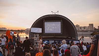 С 16 июня в челябинском Арт‑сквере будут крутить кино под открытым небом