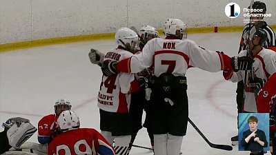 Хоккеистки из команды «Белые Медведицы» сыграли в футбол