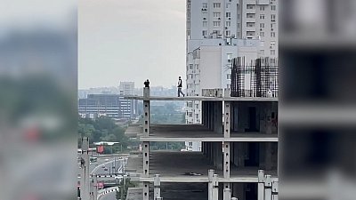 Недострой в Челябинске снова облюбовали подростки