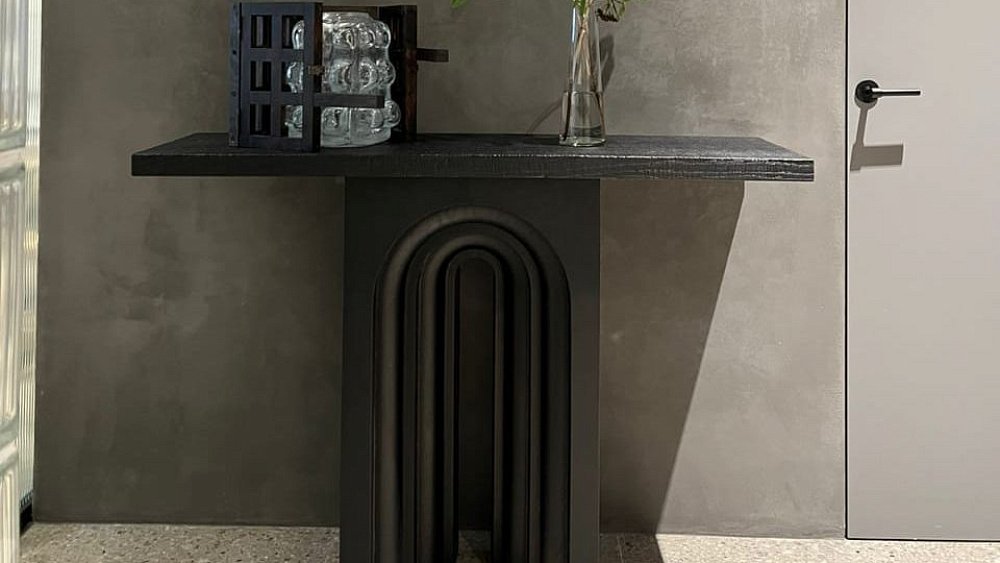 Столик каслинского литья стал экспонатом Третьяковской галереи