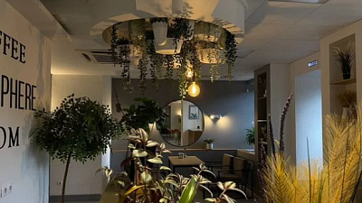 В Челябинске продают кофейню напротив Алого поля