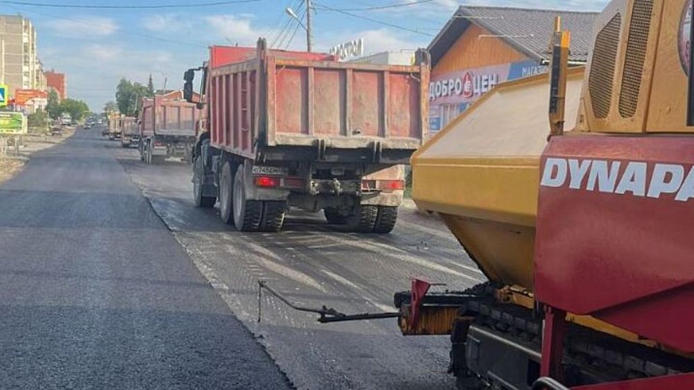 В Чебаркуле ремонтируют дороги к первой южноуральской крепости