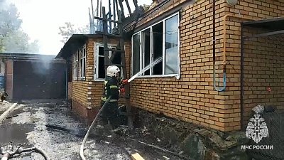 В Сосновском районе дети эвакуировались из горящего дома