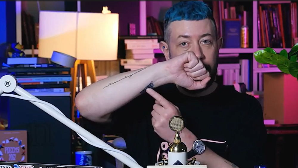 Артемий Лебедев сделал тату у челябинского мастера