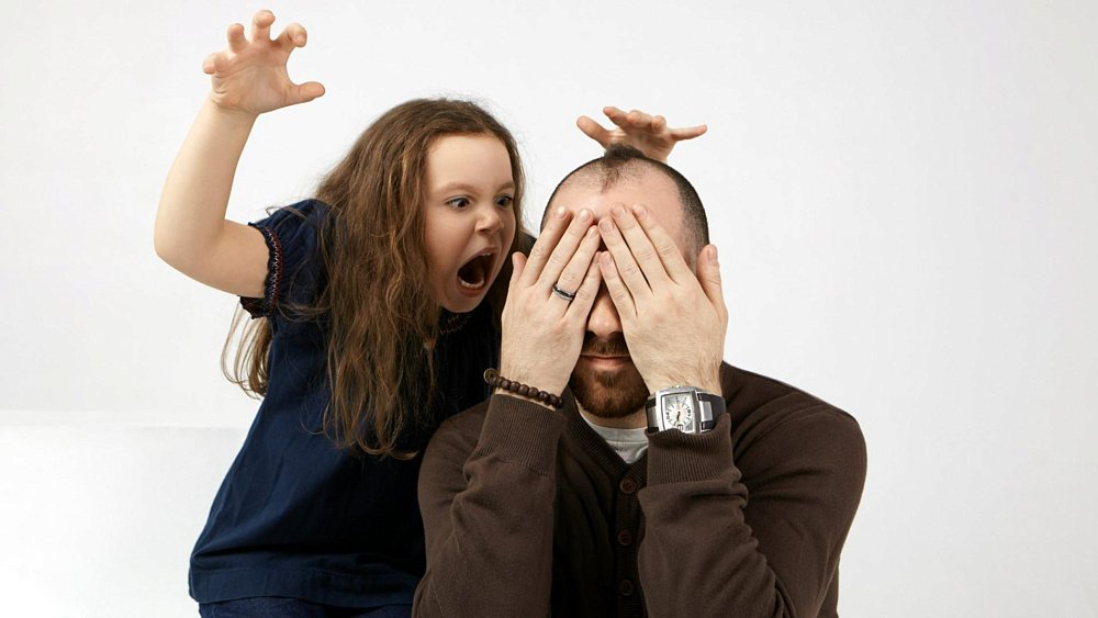 Подростковое хамство является сигналом для обследования мозга