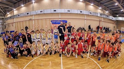 В Челябинске открыли набор в спортшколы по баскетболу