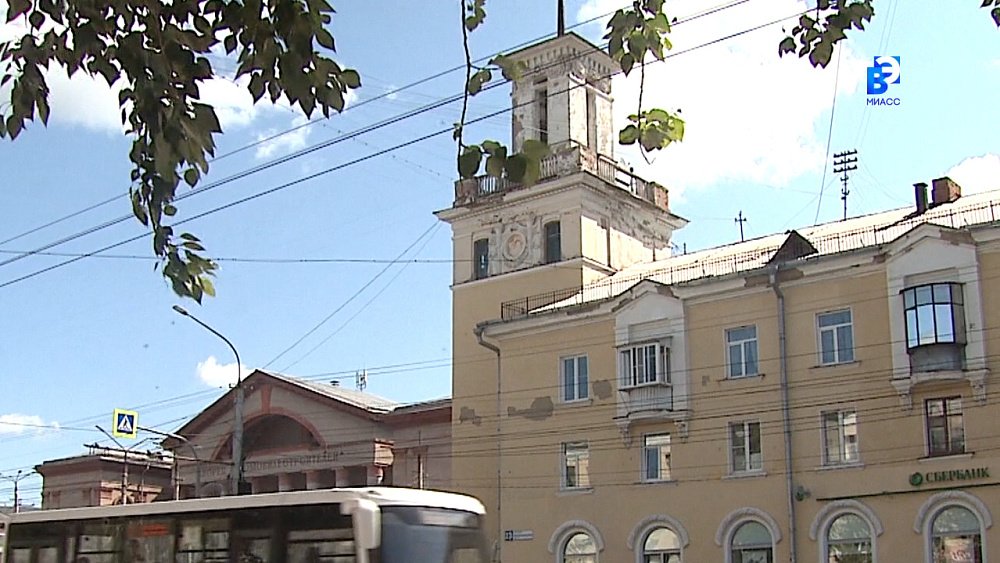 Нужны ли часы на башнях проспекта Автозаводцев