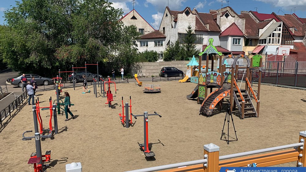 В Магнитогорске на месте пустыря построили спортивную площадку по инициативе горожан