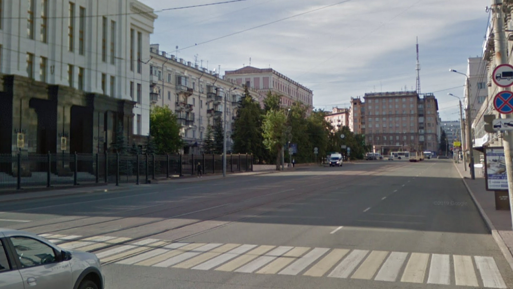 В центре Челябинска до конца лета ограничат движение транспорта из-за ремонта путей