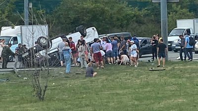 В Челябинске девять человек пострадали в результате аварии с микроавтобусом