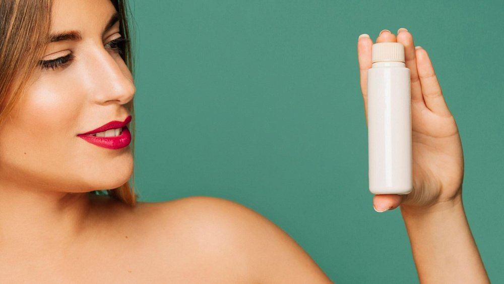 От сухого шампуня может начаться выпадение волос