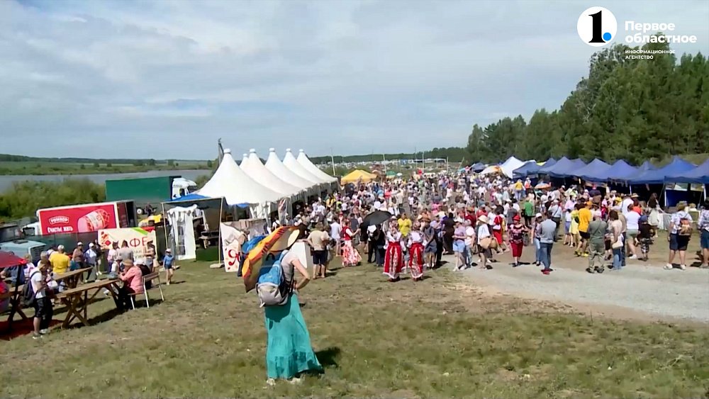 Это просто дичь какая-то! В селе Демарино прошел Бажовский фестиваль