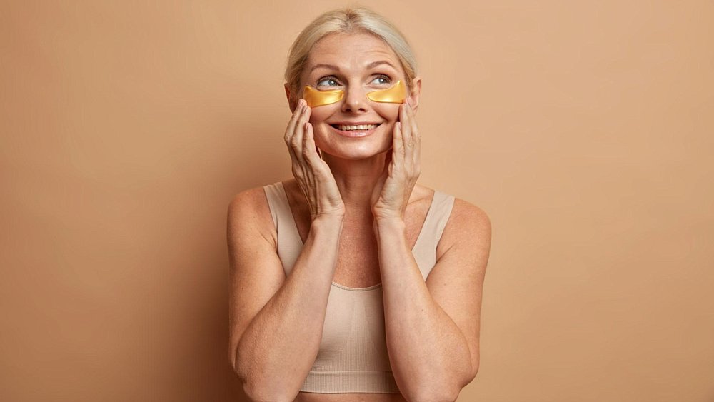 Откуда берутся мешки под глазами