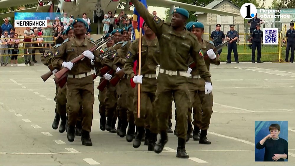 Страна встречай! 200 офицеров боевого управления выпустились из ЧВААКУШа