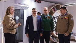 Алексей Текслер оценил мультиформатное пространство Российских студотрядов