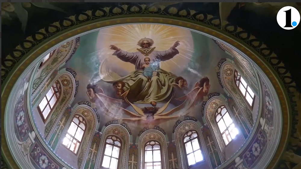 В храме Александра Невского заканчивают роспись сводов