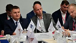 Алексей Текслер встретился с Клубом молодых промышленников Челябинской области