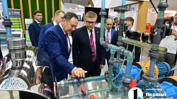 На «Иннопроме» Алексей Текслер оценил разработки промышленной группы «КОНАР»