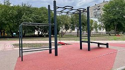 В Тракторозаводском районе Челябинска к августу закончат реконструкцию сквера с башней