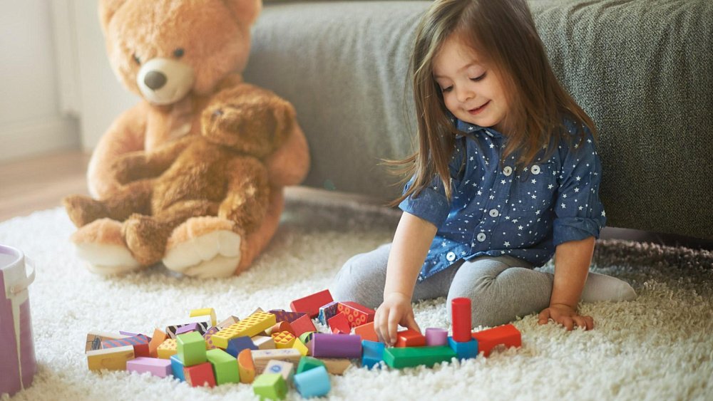 Летом дети чаще глотают инородные предметы