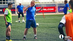 «Работаем над тактикой и „химией“» — футболисты «Челябинска» готовятся к старту нового сезона