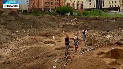 В центре Челябинска археологи обнаружили старинные строения и монеты