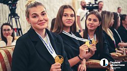 Алексея Текслера наградили золотой медалью чемпионата России по водному поло