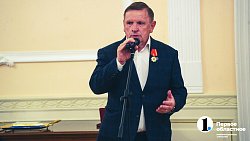 Алексея Текслера наградили золотой медалью чемпионата России по водному поло