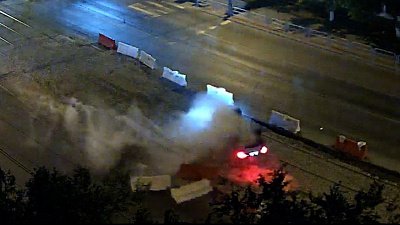 В Челябинске легковой автомобиль перевернулся после ДТП