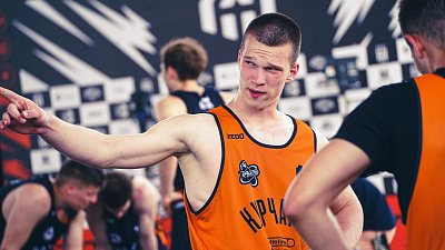 Баскетболист челябинского клуба «Курчатов» подписал контракт с «Челбаскетом»