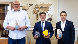 ЧелГУ подписал трехстороннее соглашение с ХК «Трактор» и волейболистами «Динамо-Метар»