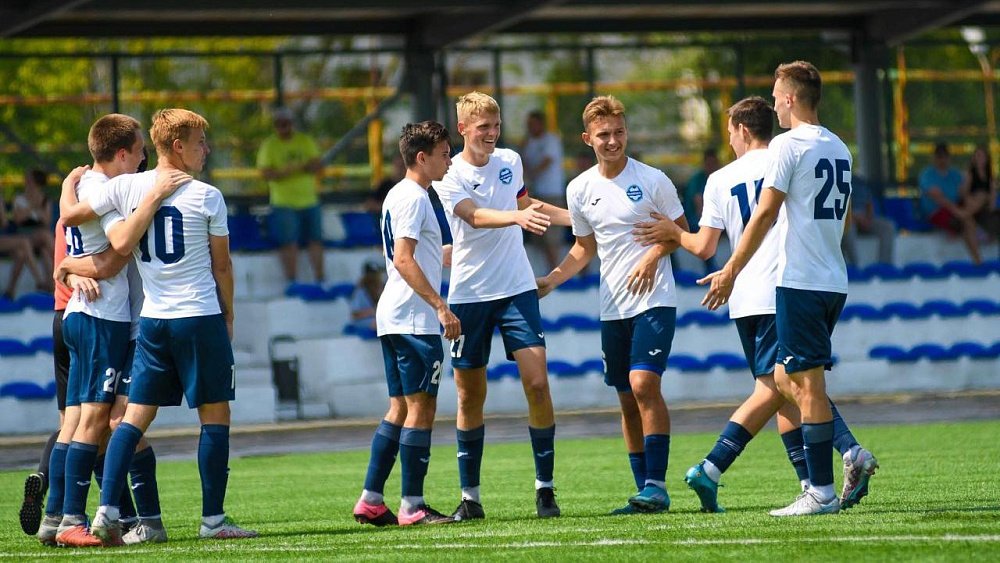 Футбольный клуб «Челябинск‑М» завершил первый круг лидером первенства России