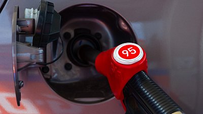 В Челябинске выросли цены на бензин