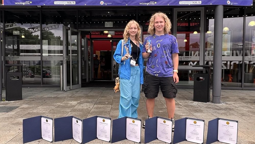 Челябинские школьники победили на Кубке мира по робоспорту