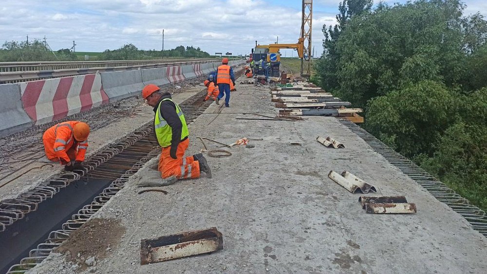 В Челябинской области по «Дорожному рывку» ремонтируют четыре моста