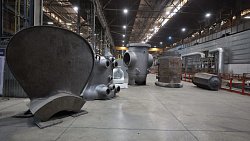 В Челябинске помощнику президента РФ продемонстрировали криогенные испытания